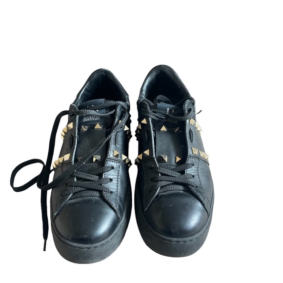 Valentino Sneakers - Picture 3 of 5